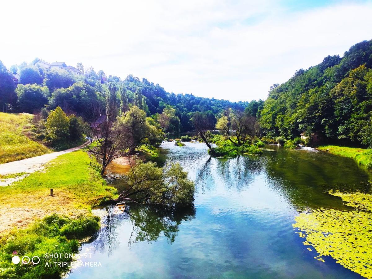 Smaragd River Near Rastoke & Plitvice Lakes Slunj Exterior photo