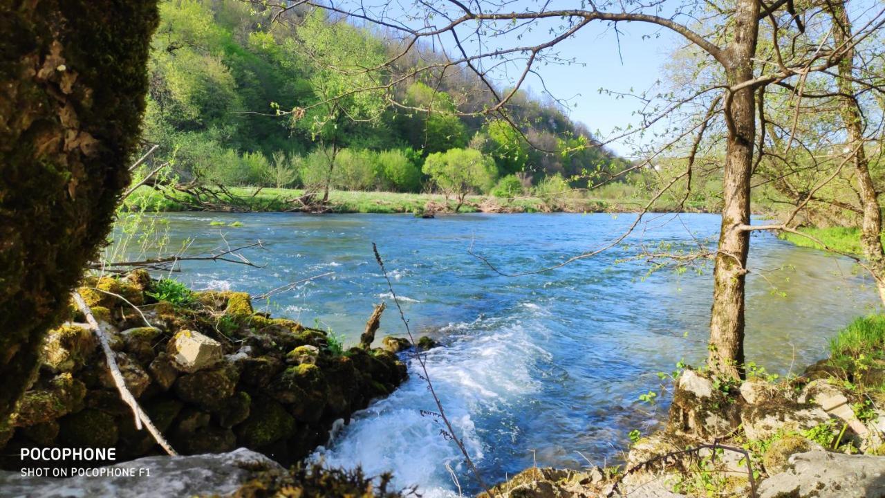 Smaragd River Near Rastoke & Plitvice Lakes Slunj Exterior photo